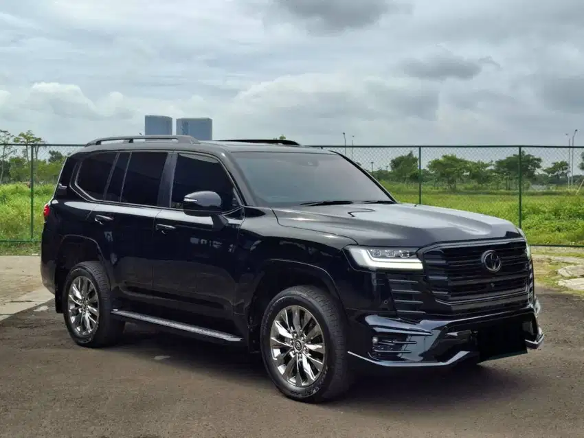 Land Cruiser LC 300 VX-R 4X4 TSS 70Thn Anniversary 2022