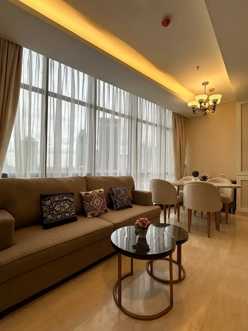 Disewakan Apartemen Sudirman Suites Low Floor 2BR Furnished West View