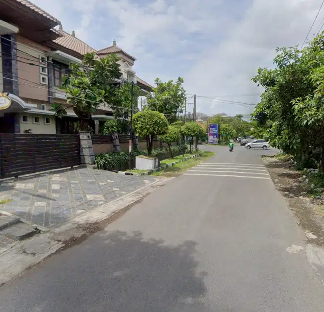 Termurah Bangunan Komersial Pusat Kota Opak Dekat Darmo dan Diponegoro