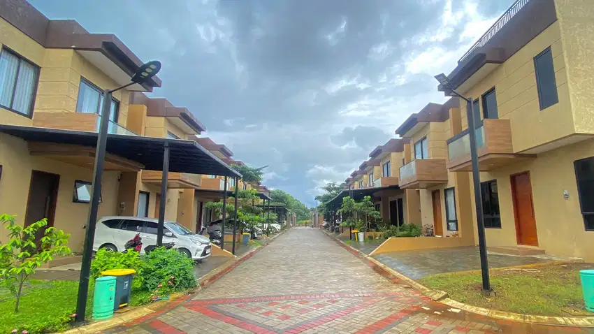 Temukan Rumah Impian Anda: 2 Lantai Type 80an di Lokasi Strategis!