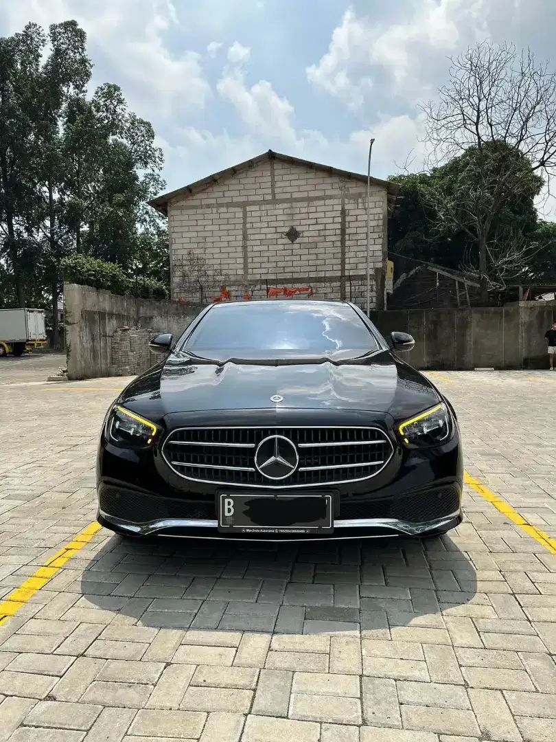 Mercy Mercedes Benz E200 Avantgarde W216 2022