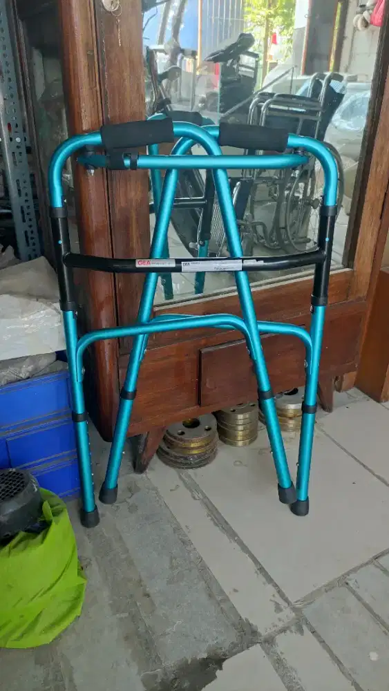 TONGKAT KRUK WALKER KAKI 4