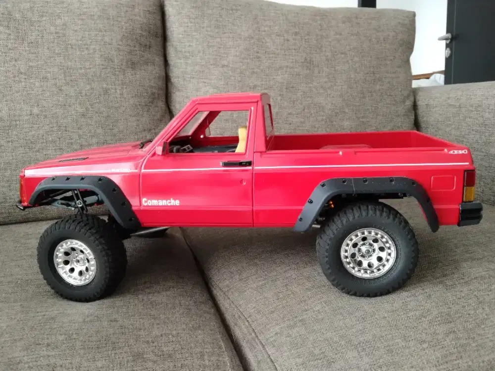 Jeep Cherokee Comache Hard body