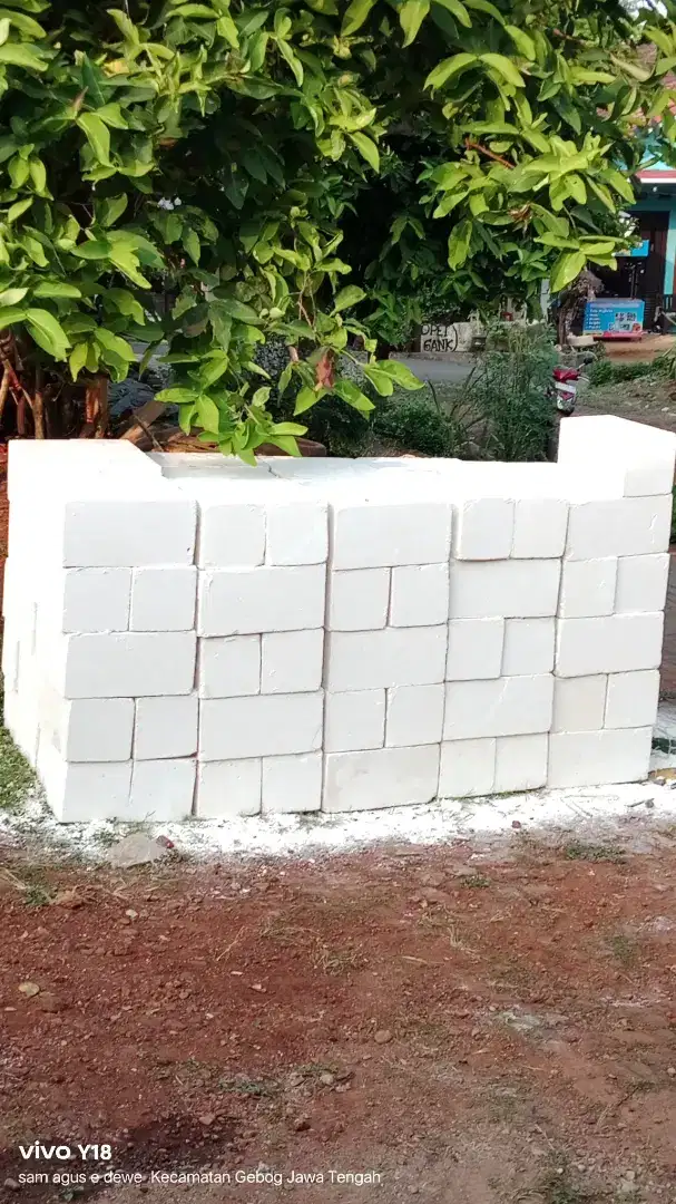 Batu kumbong pondasi rumah