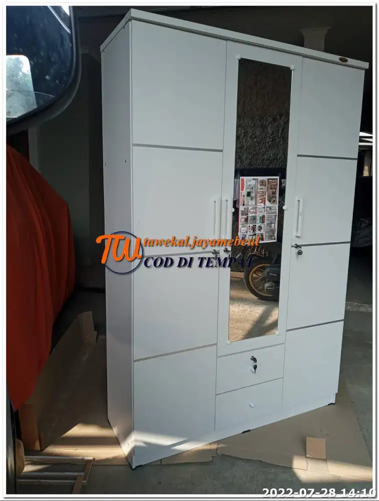 LEMARI KANTOR LEMARI PAKAIAN MINIMALIS LEMARI FULL KACA PANJANG