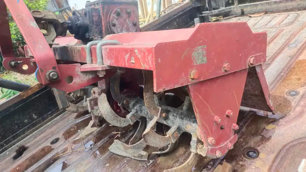 Di jual Rotari  traktor .