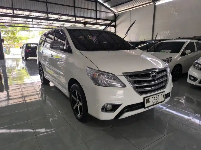 Innova V matic bensin 2014