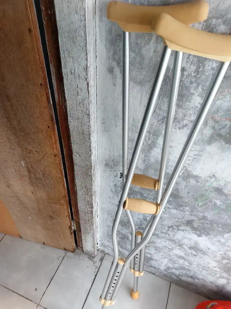 Alat bantu jalan