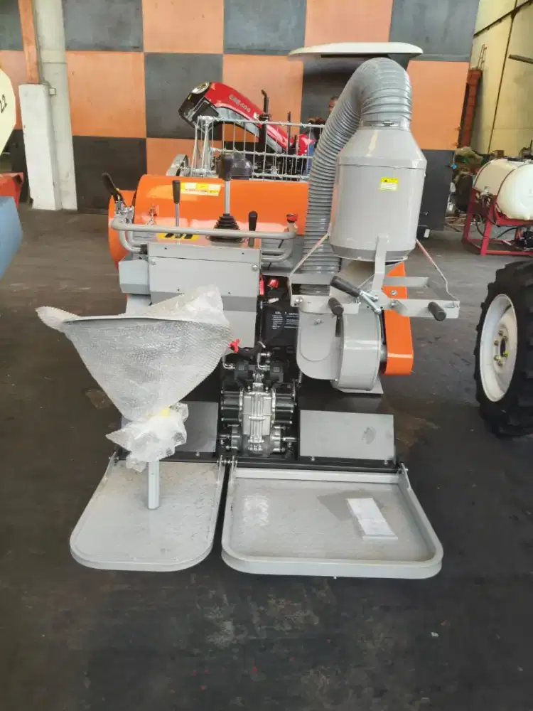 mini combine harvester 1 corong