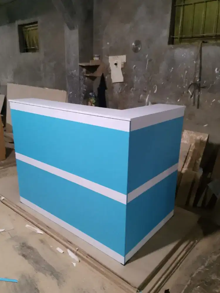 MEJA KASIR L BIRU PUTIH MEJA KLINIK
