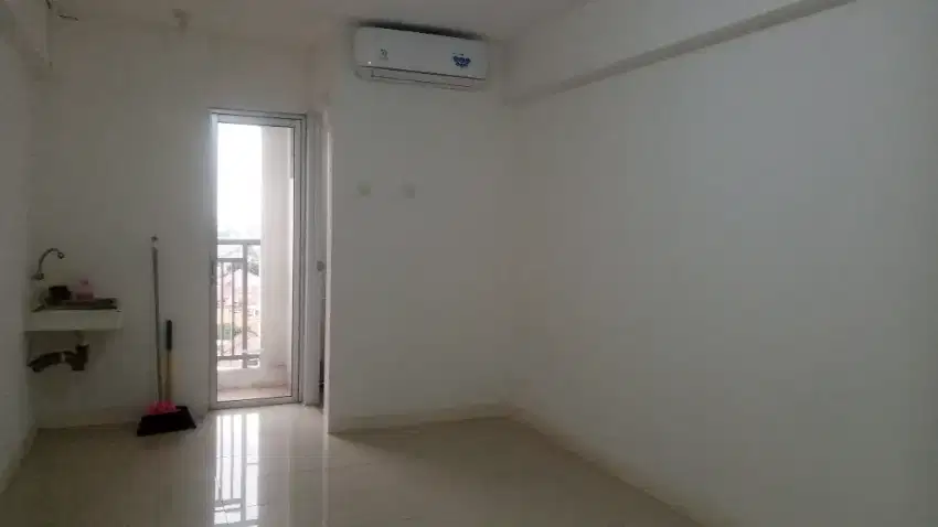 SEWA UNIT STUDIO PER 6 BULAN APARTEMEN BASSURA CITY TOWER EDELWEIS
