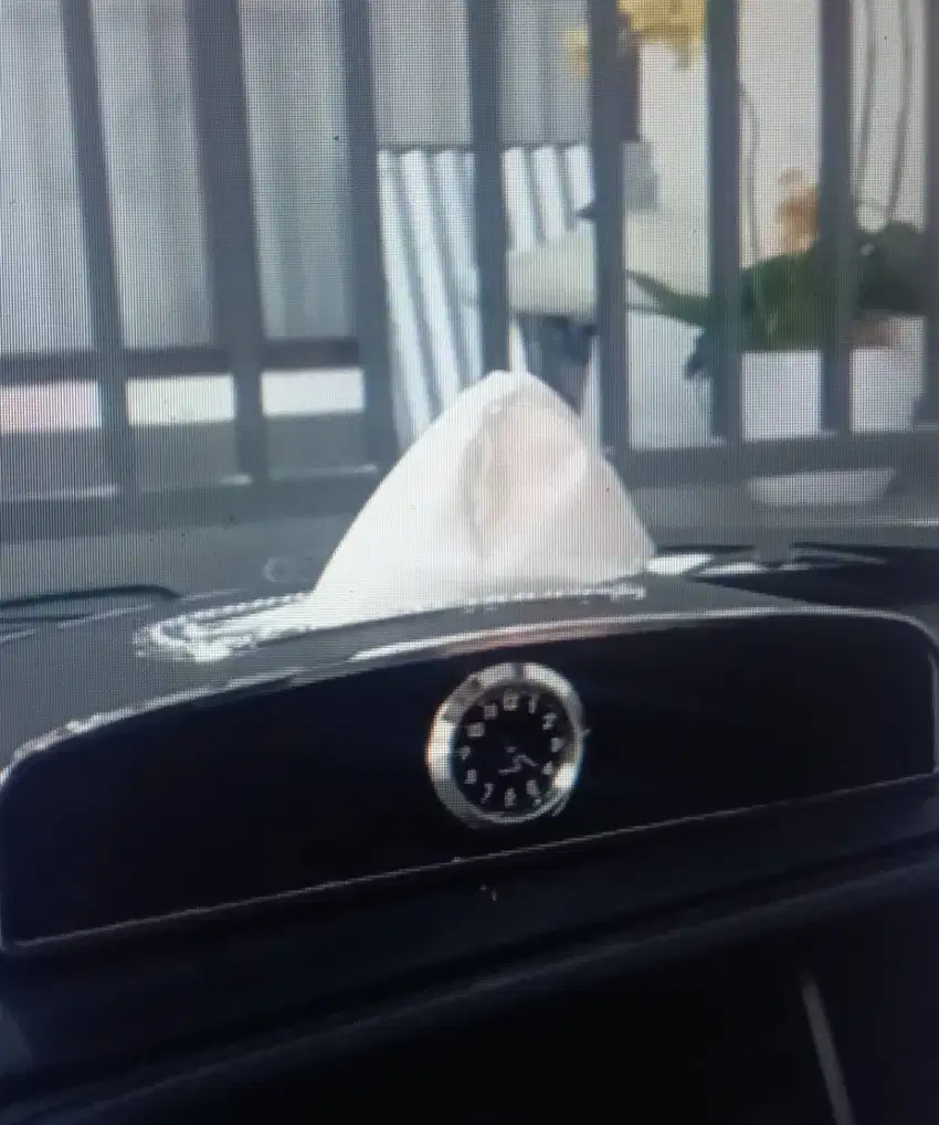 Tempat Tissue Mobil