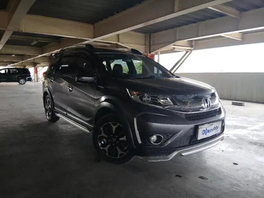 DP RENDAH Honda BR-V 1.5 E Prestige Bensin-AT 2017 UFO B