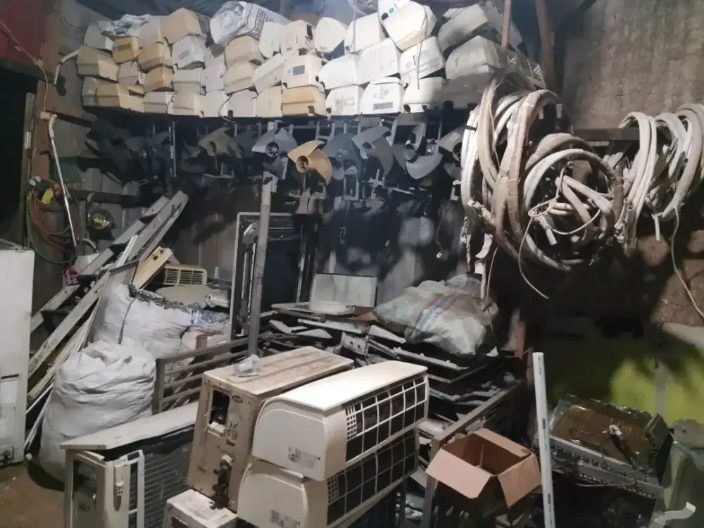 MENERIMA AC BEKAS DAN RUSAK