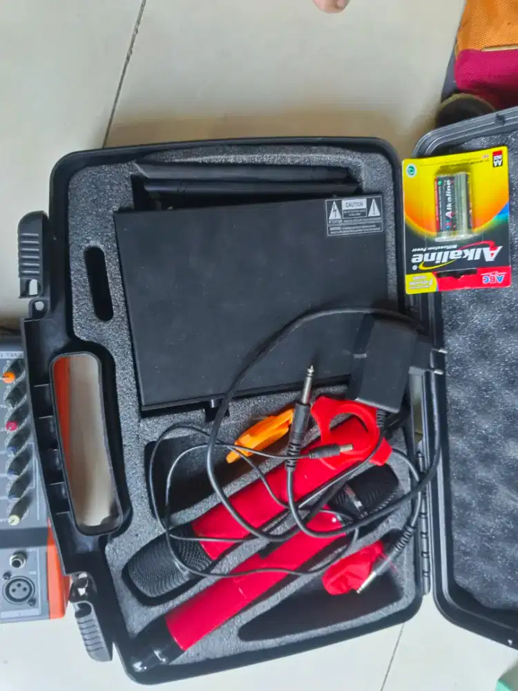 Mixer dan Mic Wireless