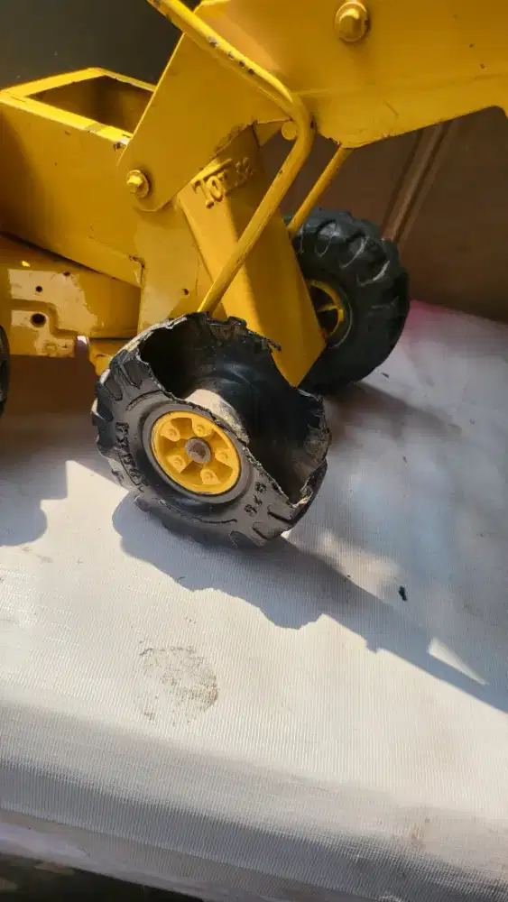 Mainan vintage tonka loader
