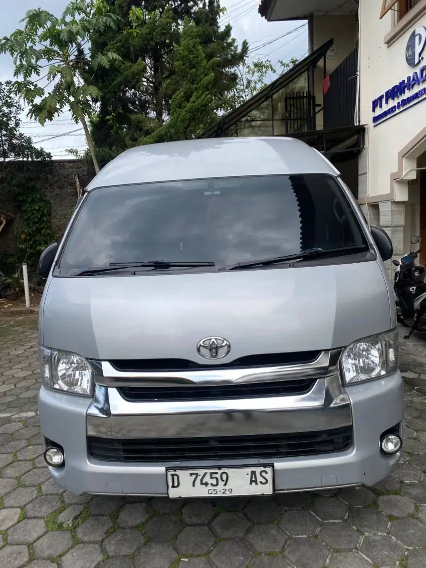 Toyota Hiace 2019 di Bandung
