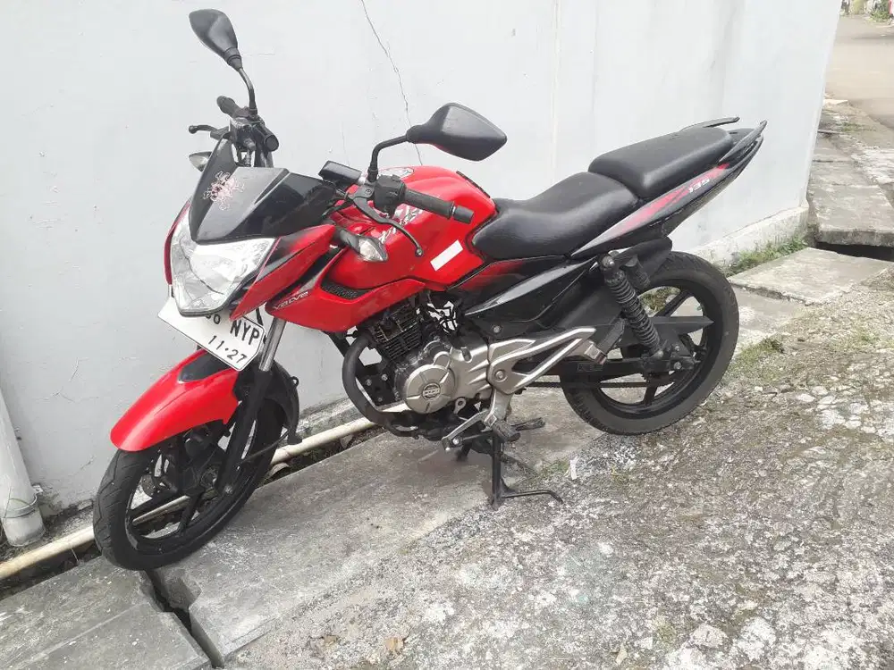 Bajaj pulsar 2012