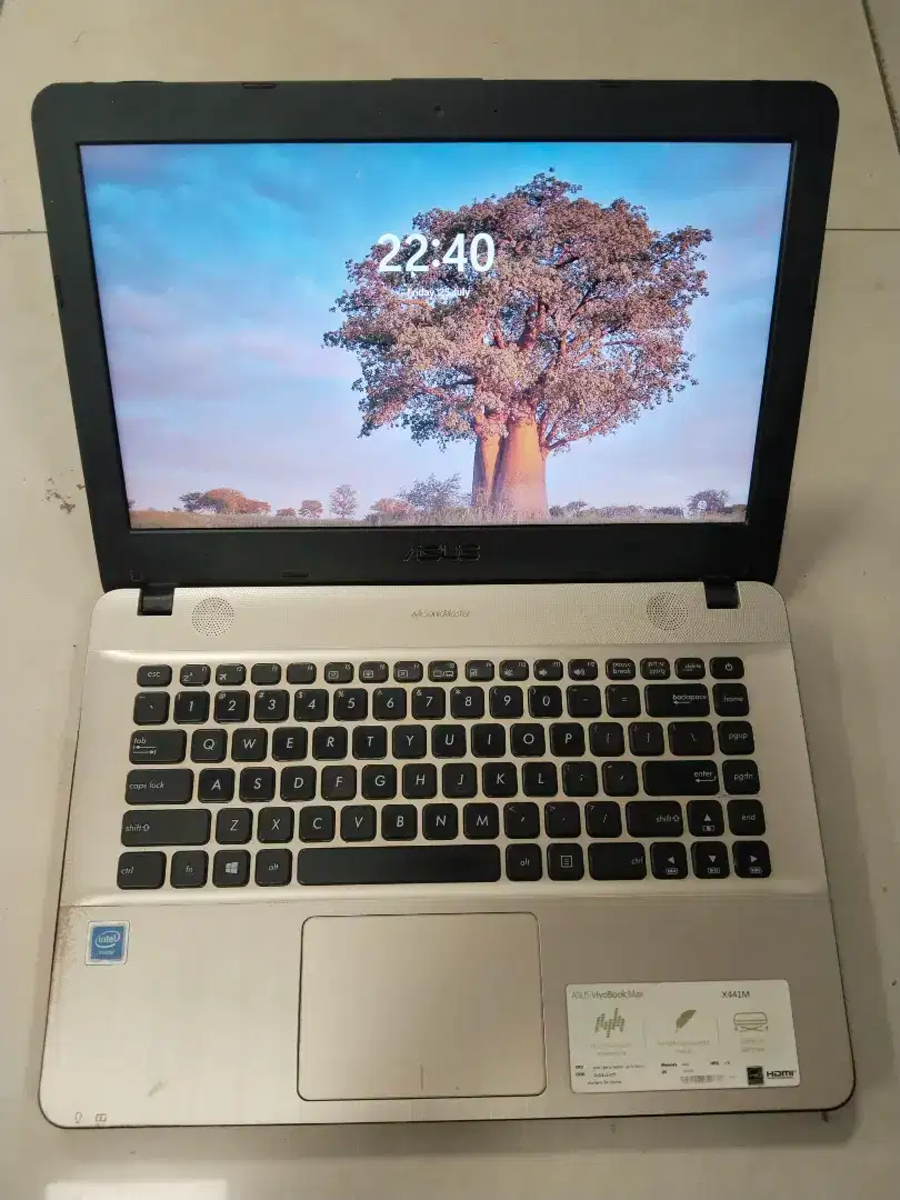 Dijual laptop Asus X441M ram 4GB DDR4 SSD 128GB Windows 11 siap pakai