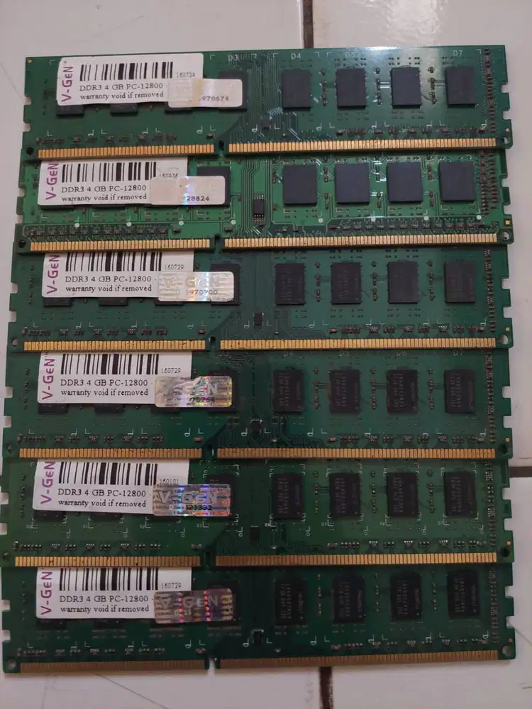 memori komputer DDR3 4GB PC - 12800