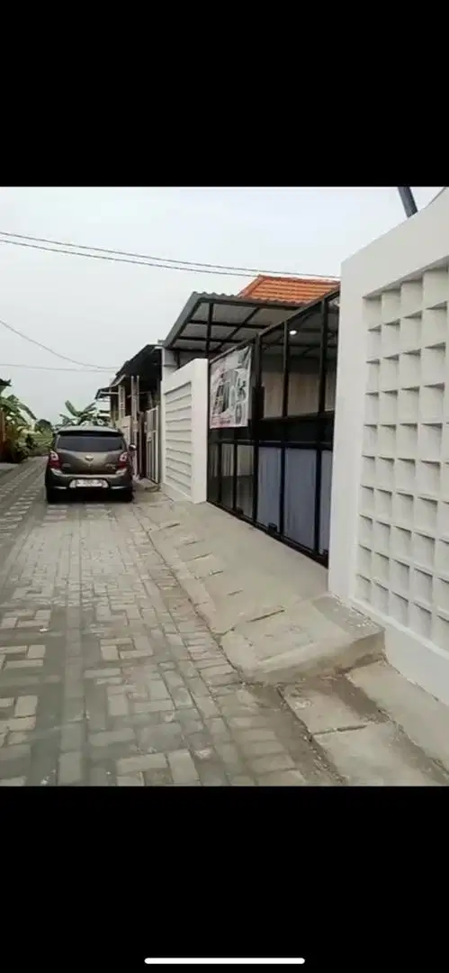 Otella Kost Perempuan