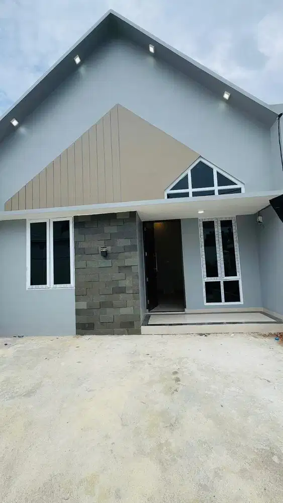 RUMAH SIAP HUNI 3 KAMAR TIDUR SIMPANG SELAYANG