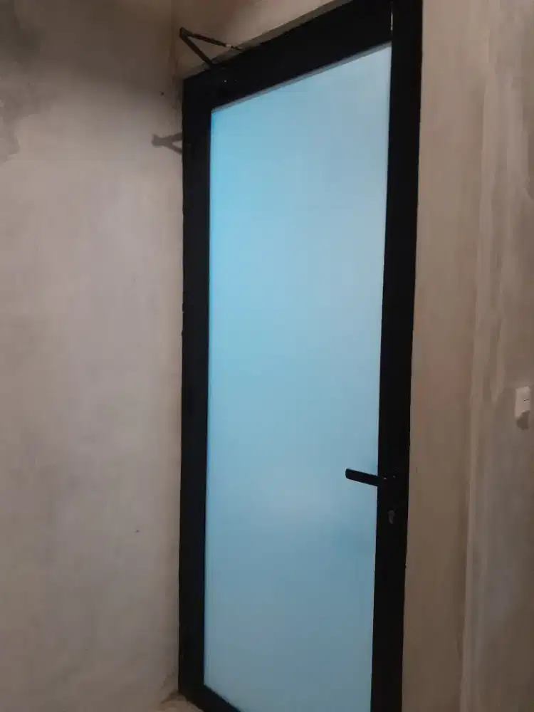 Sticker sandblast pekat