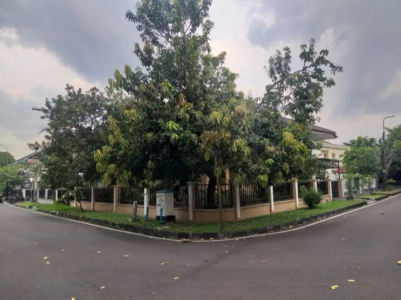 Rumah Hoek Taman Berdikari Sentosa Murah