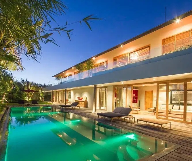 Villa 5 Kamar Mewah di Canggu Full Furnished