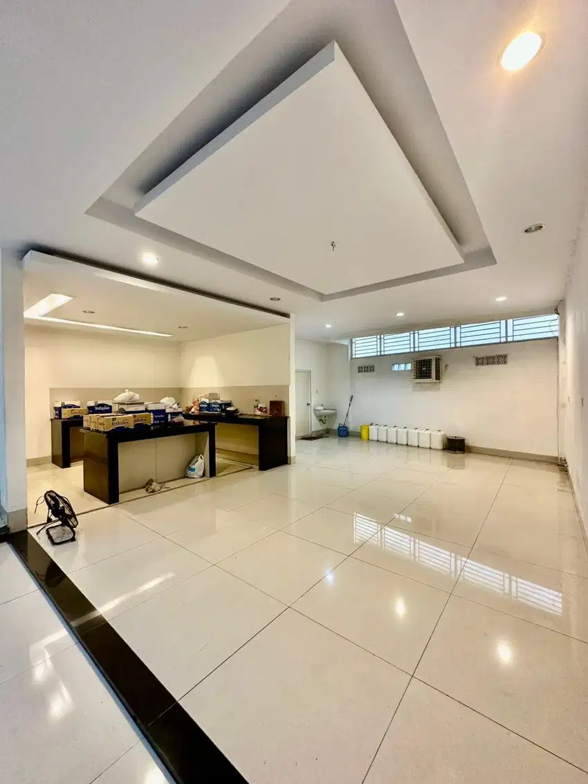Dijual VILLA GRAHA METROPOLITAN Komplek Amari Residence