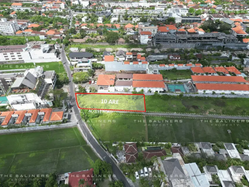 STRATEGIC FREEHOLD LAND FOR SALE IN PETITENGET
