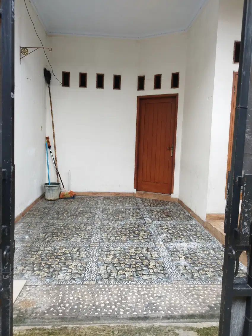 Rumah Minimalis Tingkat di perumahan duta harapan bekasi kota