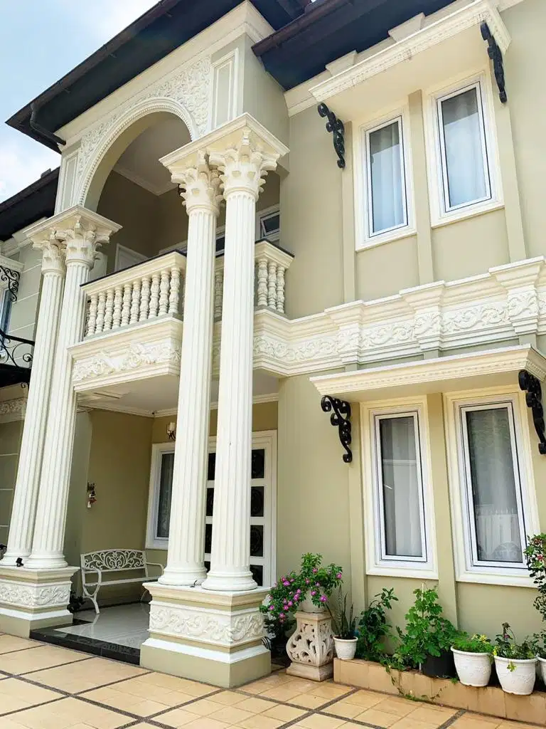 Dijual Cepat Rumah Mewah Ada Kolam Renang Citra Grand Cibubur