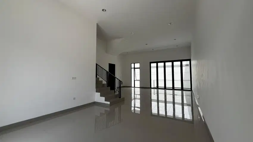 Rumah Cluster Danau PIK2 Uk 10x25 Brand New Bagus Termurah