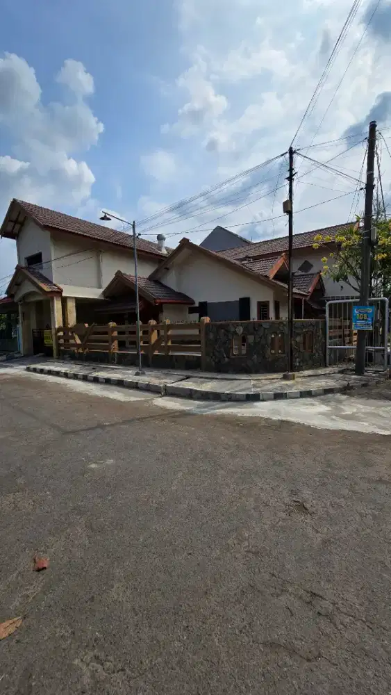 RUMAH BESAR TAMAN PINANG INDAH JALAN KEMBAR HOOK