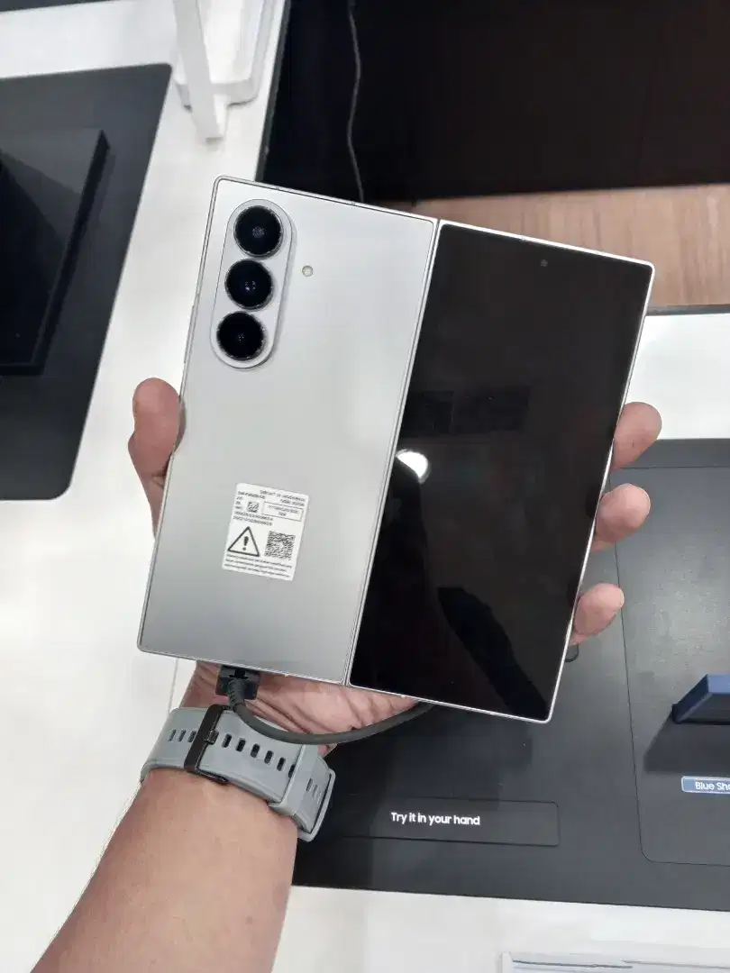 CICILAN RINGAN SAMSUNG GALAXY Z FOLD 7