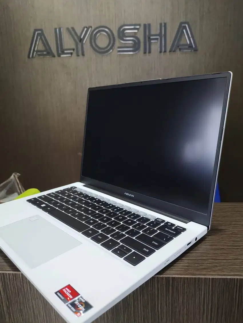 ADVAN LAPTOP WORKPLUS I5-12600H lake ssd 512GB ram 24GB w11