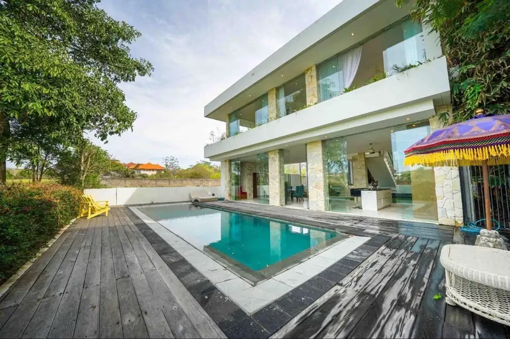 Luxury Golf-Front Estate with Panoramic Ocean Views