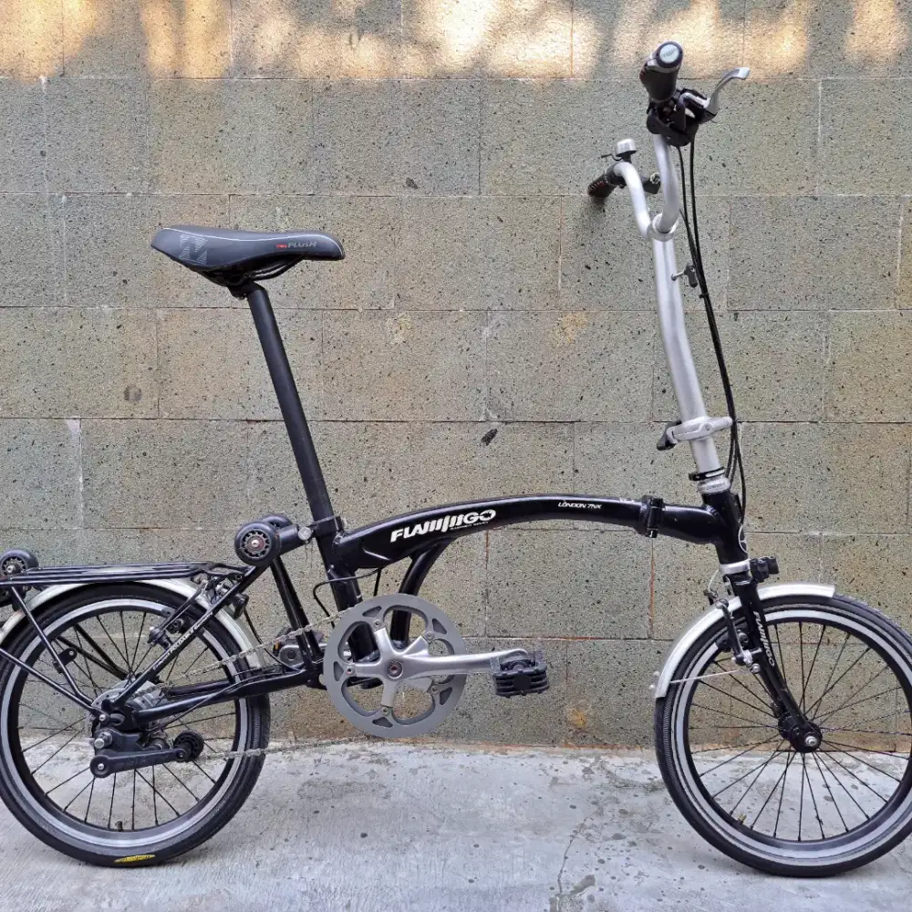 Sepeda lipat flamingo not brompton