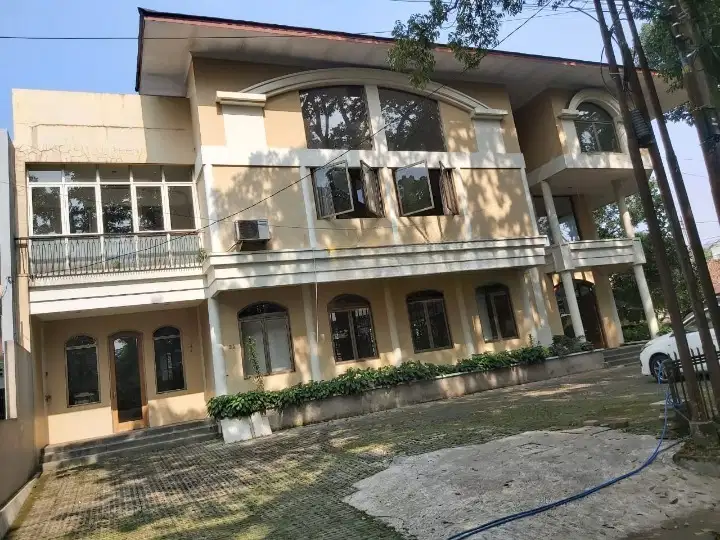 Rumah Mainroad Jl. Otten Bandung