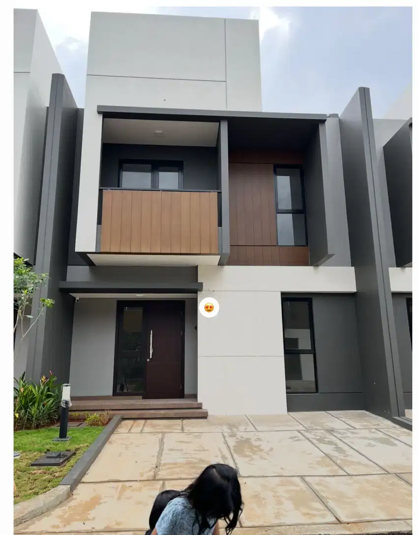 Dijual Rumah 2 Lantai di Cluster Regia Summarecon Crown Gading, Bekasi