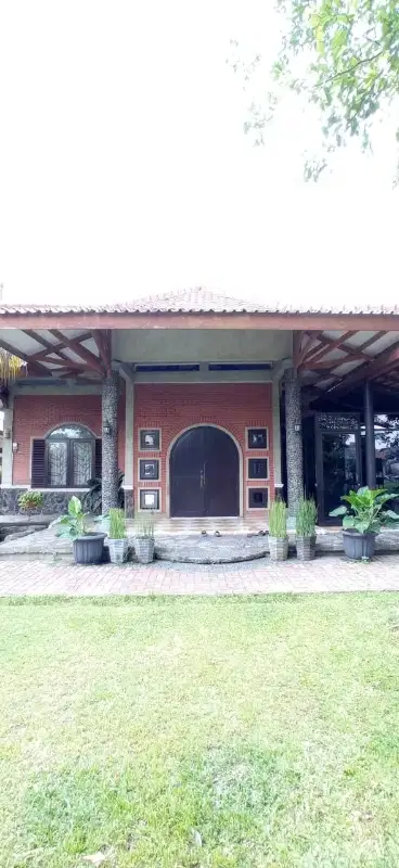 Rumah Cantik dan nyaman di Cinangka Sawangan