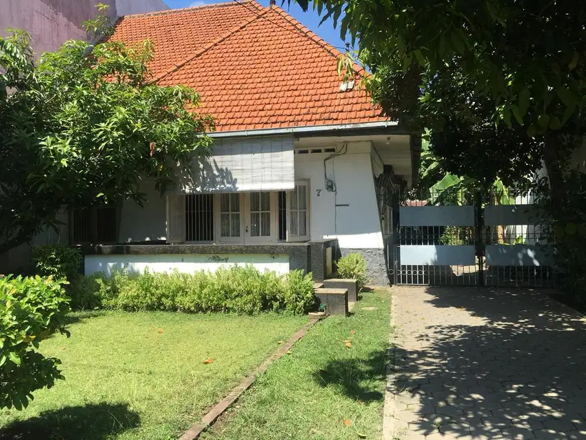 DIJUAL RUMAH JALAN CILIWUNG DEKAT DARMO SURABAYA PUSAT