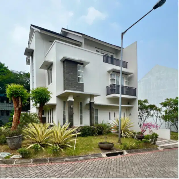 Rumah Lebak Bulus Dalam Komplek Harga Bagus