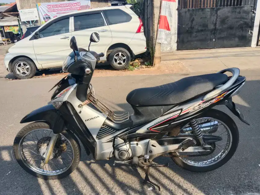 Supra x 125 d tahun 2007 bs tt