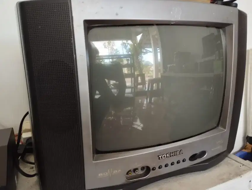 TV Tabung Merk Toshiba Ukuran 14inch