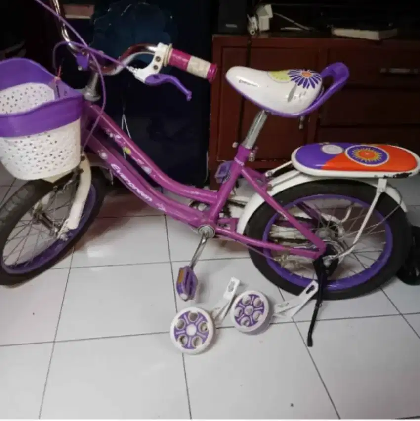 Sepeda anak wanita ukuran 16