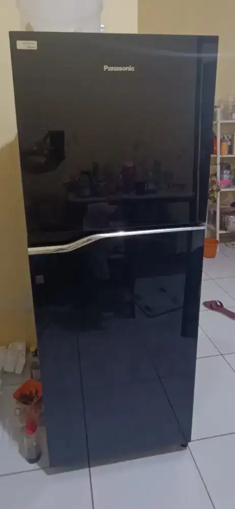 Kulkas 2 (dua) pintu panasonic