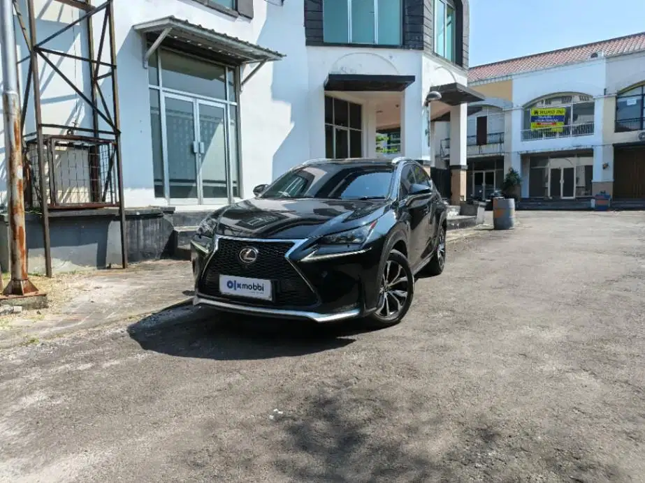 Like New - LEXUS NX200T 2.0 BENSIN A/T 2016 HITAM