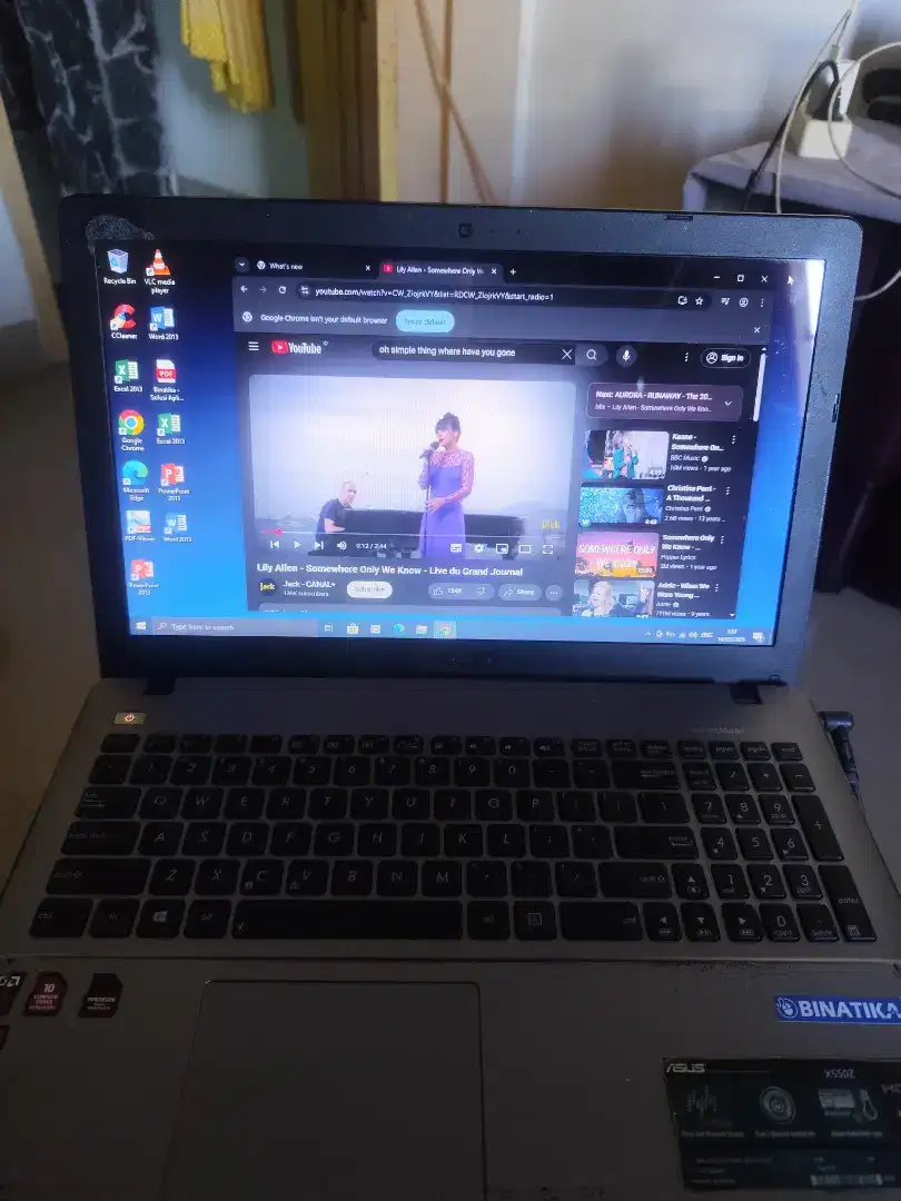 LAPTOP ASUS X550Z